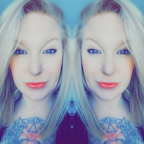 Meet your Posher, Brittany - Picture 1 of 1